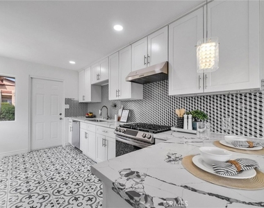 2305 Sesmas Street - Photo Thumbnail 10