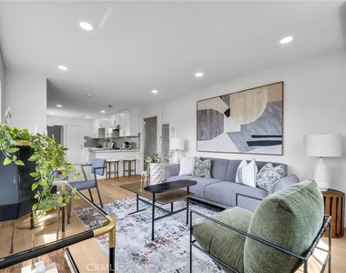2305 Sesmas Street - Photo Thumbnail 8
