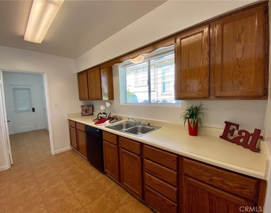 139 Acacia Avenue - Photo Thumbnail 17