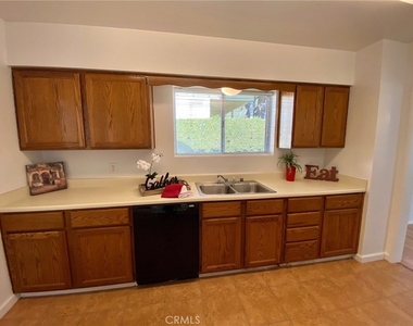 139 Acacia Avenue - Photo Thumbnail 16