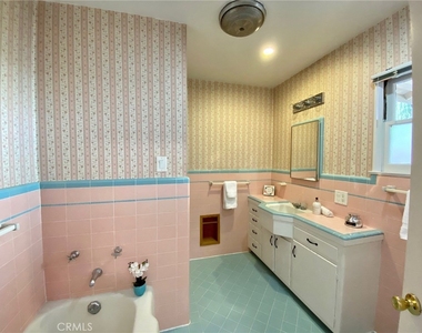 139 Acacia Avenue - Photo Thumbnail 12