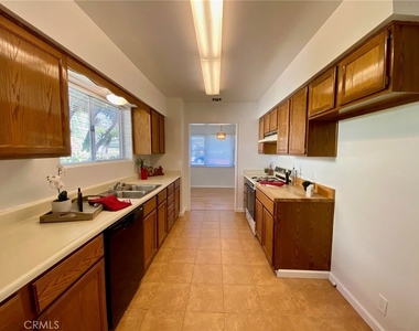 139 Acacia Avenue - Photo Thumbnail 21