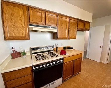 139 Acacia Avenue - Photo Thumbnail 18