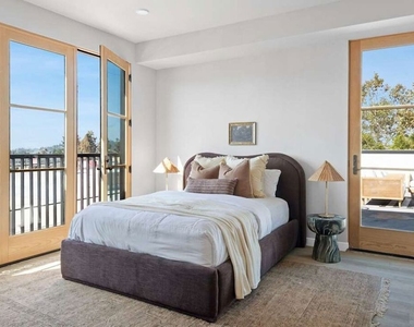6320 Garvanza Avenue - Photo Thumbnail 1