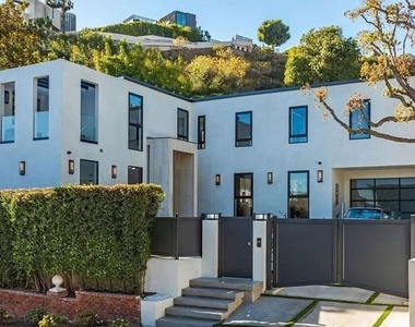 1271 Sunset Plaza Drive - Photo Thumbnail 2