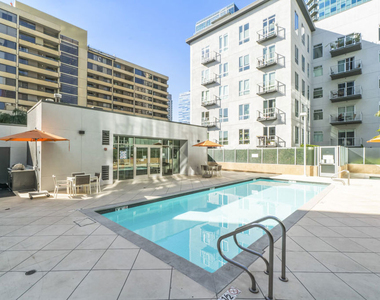 645 W 9th Street - Photo Thumbnail 28