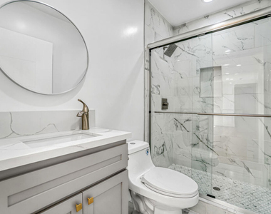 2057 2/4 S Garth Avenue - Photo Thumbnail 13