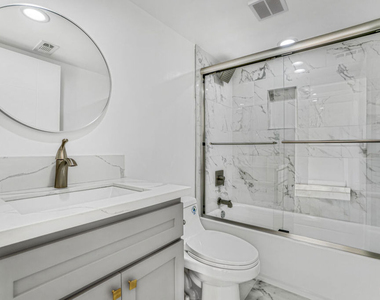 2057 2/4 S Garth Avenue - Photo Thumbnail 20