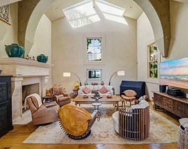 7107 Birdview Avenue - Photo Thumbnail 14