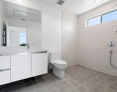 1650 Sawtelle Boulevard - Photo Thumbnail 5