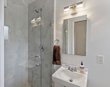 17537 Margate Street - Photo Thumbnail 8
