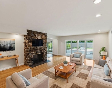 17537 Margate Street - Photo Thumbnail 1