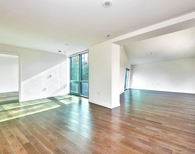 901 S Flower Street - Photo Thumbnail 21