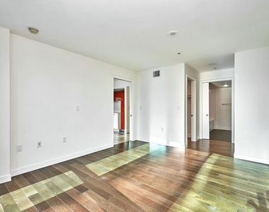 901 S Flower Street - Photo Thumbnail 27