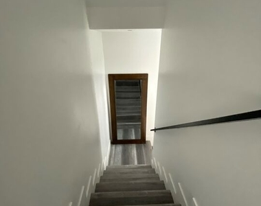 2206 Hauser Boulevard - Photo Thumbnail 21