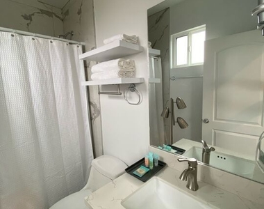 2206 Hauser Boulevard - Photo Thumbnail 25