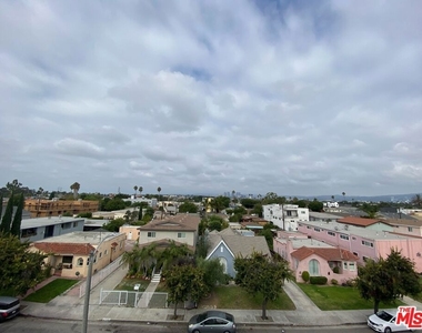 2206 Hauser Boulevard - Photo Thumbnail 45