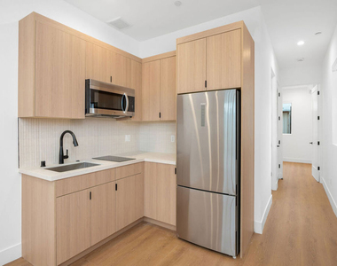 5225 W 20th Street - Photo Thumbnail 6