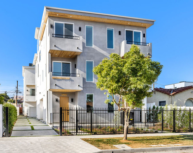 5223 W 20th Street - Photo Thumbnail 1