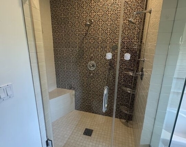 8283 W 4th Street - Photo Thumbnail 18