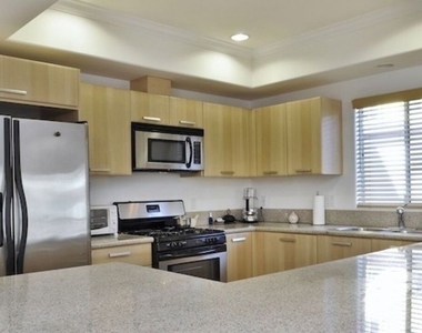 10633 Eastborne Avenue - Photo Thumbnail 6
