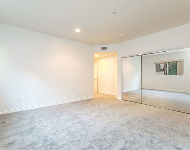 10633 Eastborne Avenue - Photo Thumbnail 25
