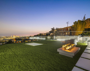 1680 Sunset Plaza Drive - Photo Thumbnail 26