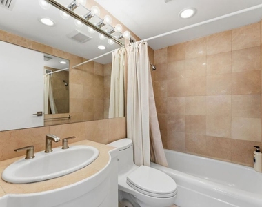 1155 N La Cienega Boulevard - Photo Thumbnail 13