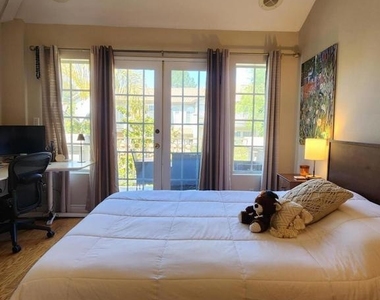 644 Warwick Avenue - Photo Thumbnail 10
