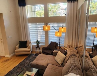 644 Warwick Avenue - Photo Thumbnail 5