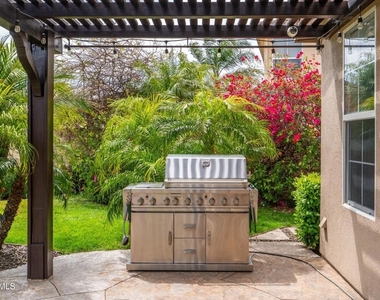 3194 Sunset Hills Boulevard - Photo Thumbnail 15