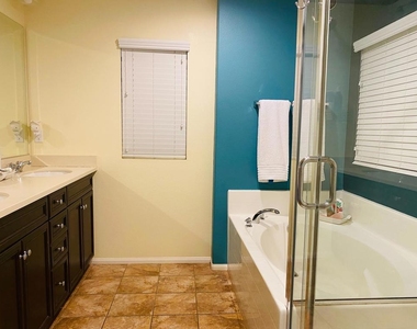 635 Calle Vibrante - Photo Thumbnail 8