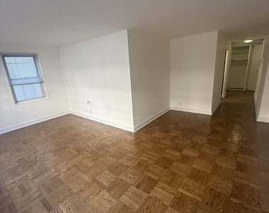 888 8th Avenue - Photo Thumbnail 9