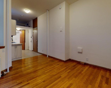 East 92nd street  - Photo Thumbnail 2