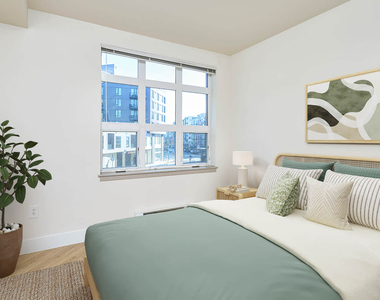 16015 Cleveland Street - Photo Thumbnail 77