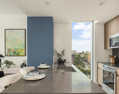 89  Dekalb Ave - Photo Thumbnail 2