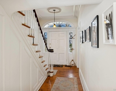 189 Main Street - Photo Thumbnail 9