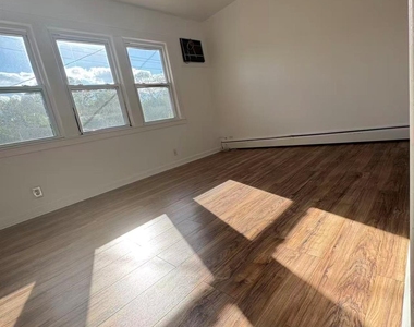 4245 247th Street - Photo Thumbnail 12