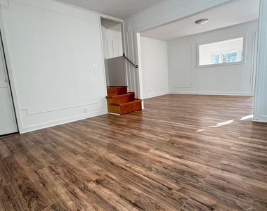 4245 247th Street - Photo Thumbnail 3