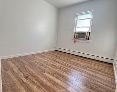 4245 247th Street - Photo Thumbnail 11
