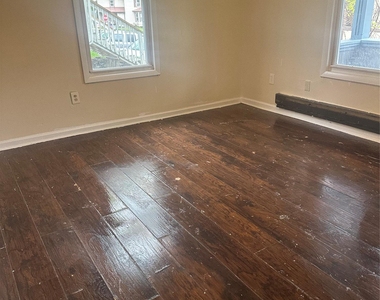 44 Webster Avenue - Photo Thumbnail 1