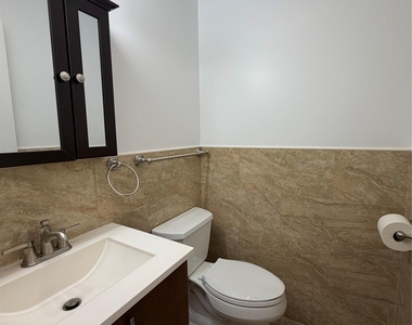 94 Thatcher Avenue - Photo Thumbnail 4