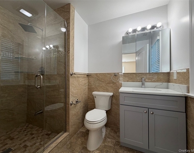 94 Thatcher Avenue - Photo Thumbnail 9