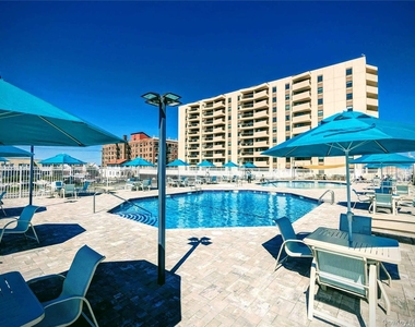 360 Shore Road - Photo Thumbnail 12