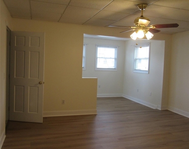 35 Taylor Avenue - Photo Thumbnail 12