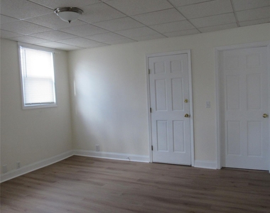 35 Taylor Avenue - Photo Thumbnail 11