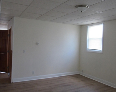 35 Taylor Avenue - Photo Thumbnail 10