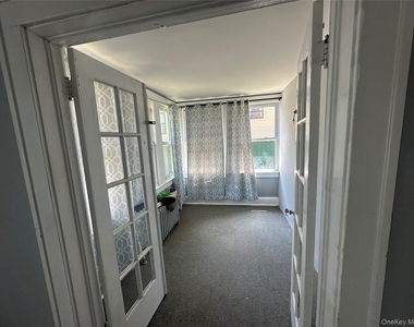 366 Greenwich Street - Photo Thumbnail 2