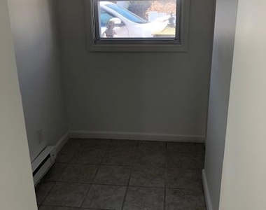 40 Oswego - Photo Thumbnail 9