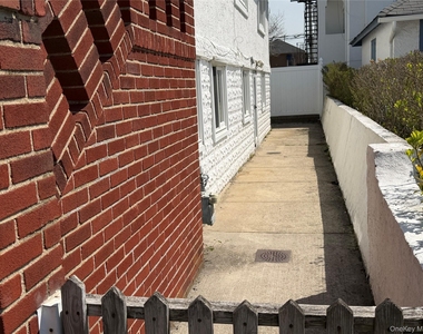 40 Oswego - Photo Thumbnail 1
